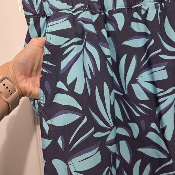 Columbia Bogota Bay Blue Floral Print Mini Pull On Skort Size XXL UPF 50 - Picture 4 of 9